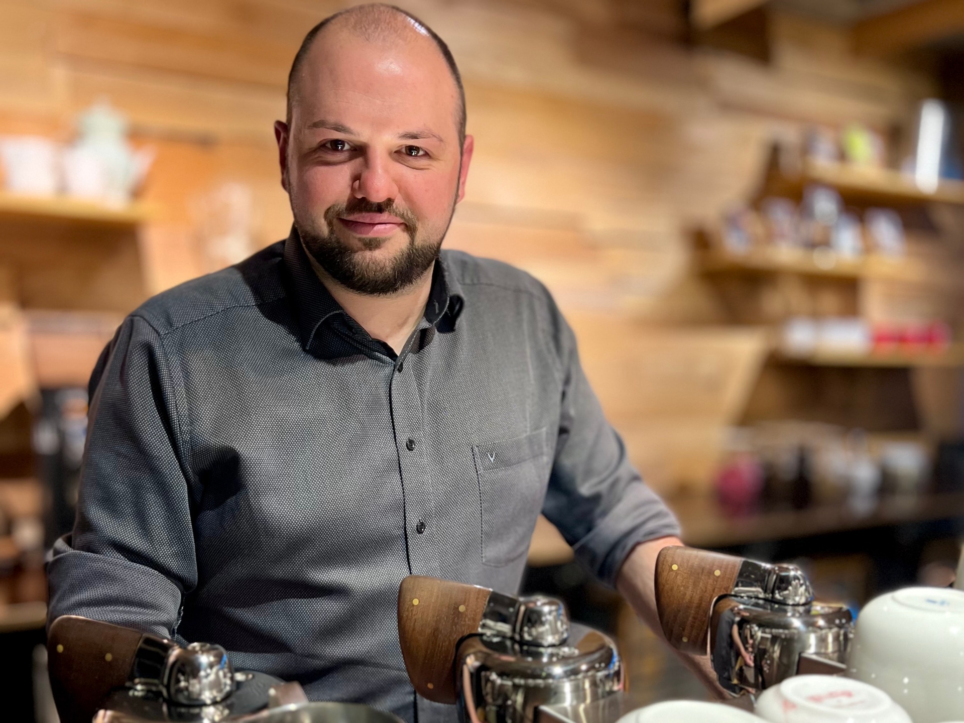 Dennis Binder, Barista bei caffeinate